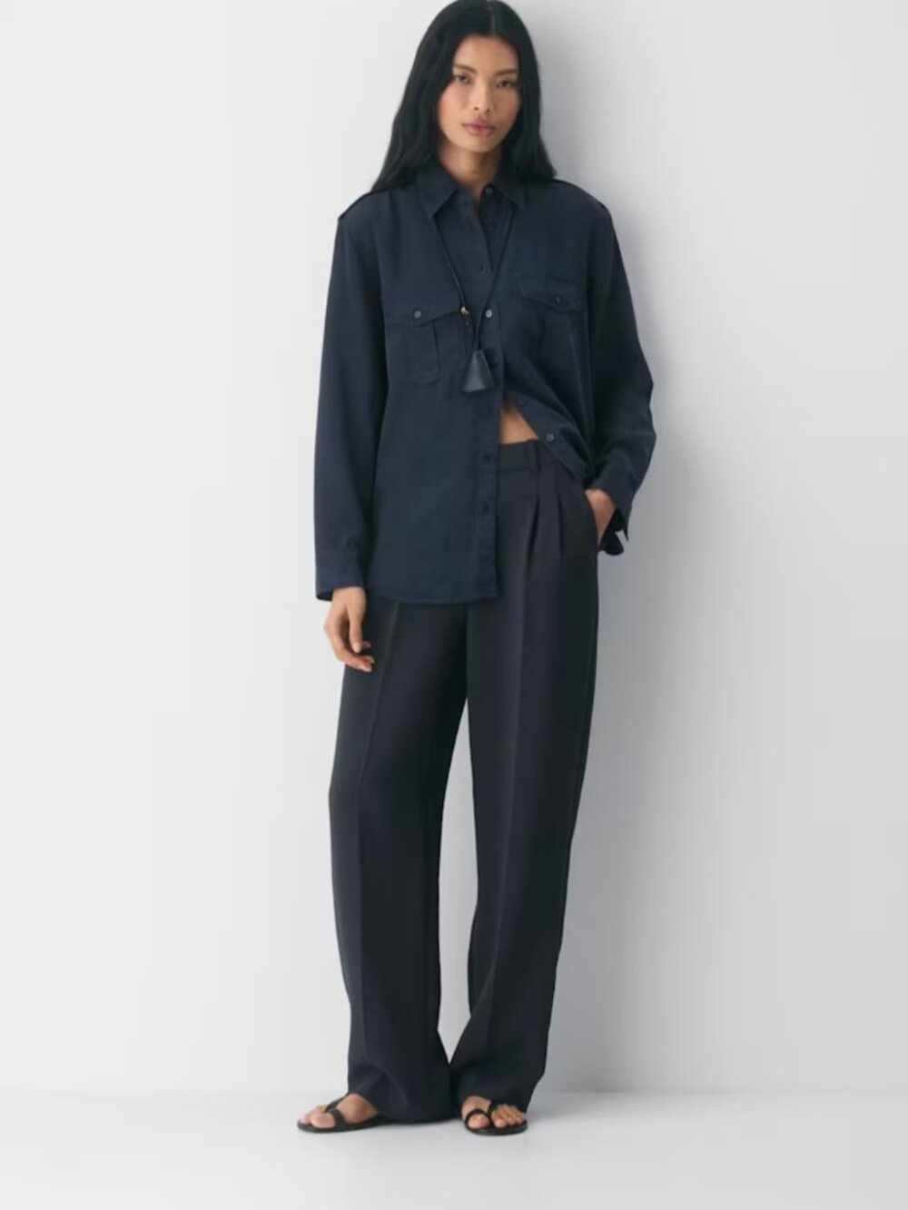 NWT Aritzia The Effortless Pant - Crepette Dark Night Navy 10 SHORT